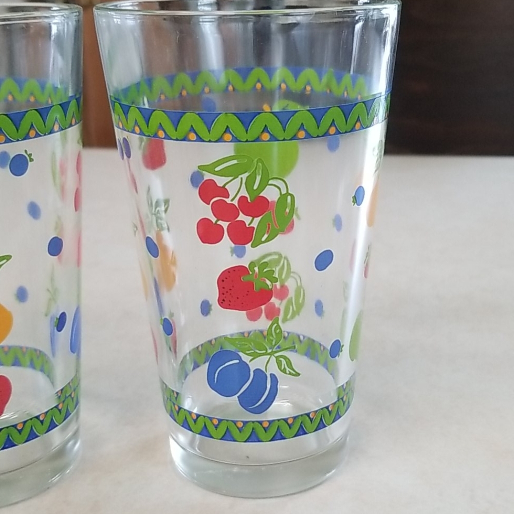 Vintage Pasabahce Fruit Drinking Glasses Tumblers Set of 4 Retro Mid Century MCM